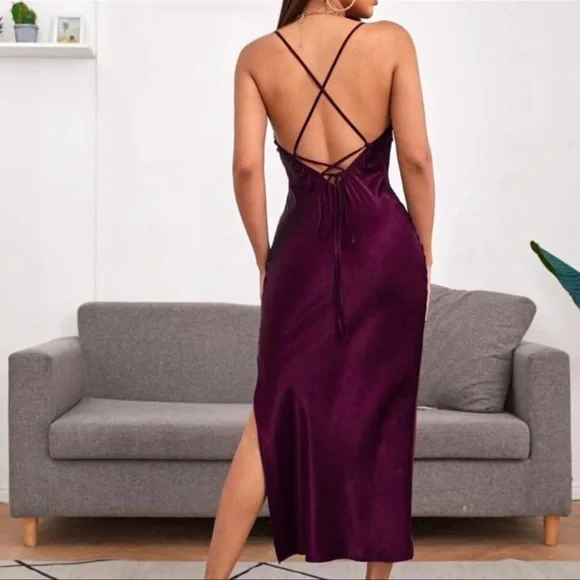 Satin dress - Picture 2 of 5